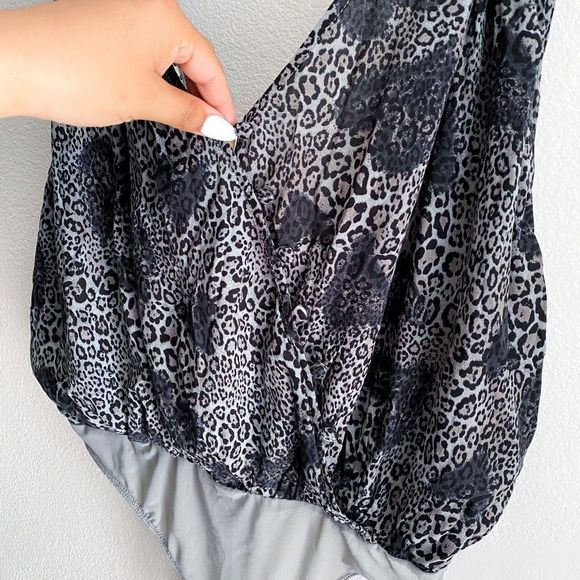 Free people Siren Song Wrap Surplice V-Neck Sleeveless Bodysuit - Picture 13 of 16